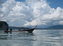 tail_boat