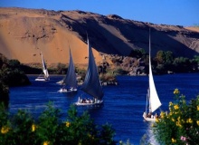 sailboats_nile_river_egypt