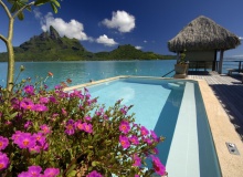 st_regis_pool_bora_bora