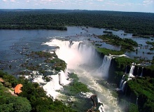 Iguazu_falls_argentina