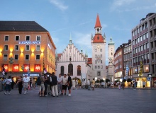 MUNICH-Ludwig Beck am Rathauseck