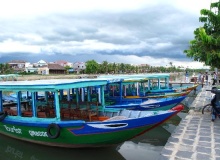 hoi-an-boats-on-the-river
