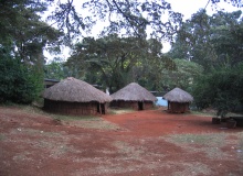 Nairobi_Museum_village_2