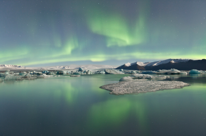 Iceland aurora boeralis iStock_000014963145XSmall